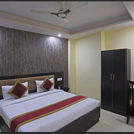Hotel O Urban Wings نيودلهي المظهر الخارجي الصورة