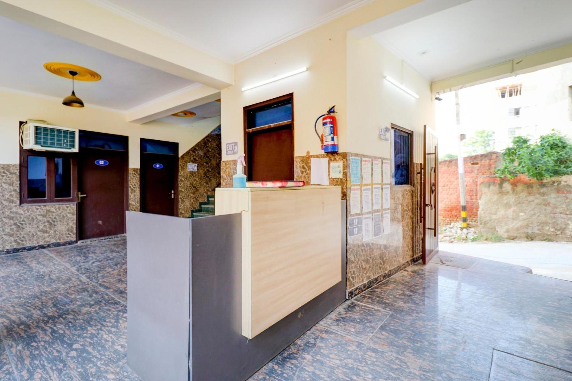 Hotel O Urban Wings نيودلهي المظهر الخارجي الصورة