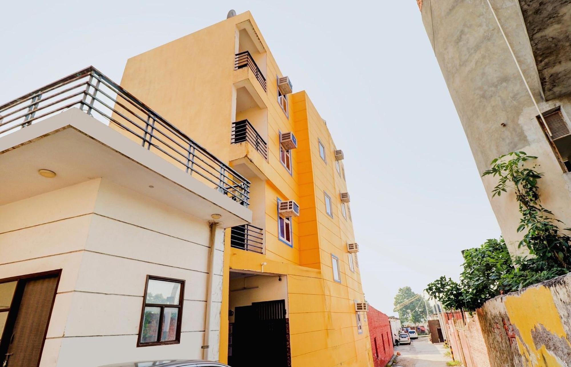 Hotel O Urban Wings نيودلهي المظهر الخارجي الصورة