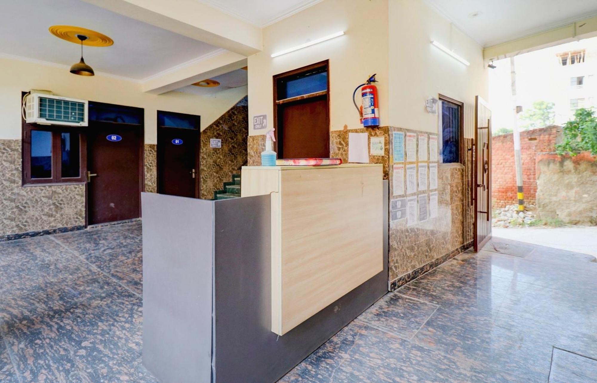 Hotel O Urban Wings نيودلهي المظهر الخارجي الصورة